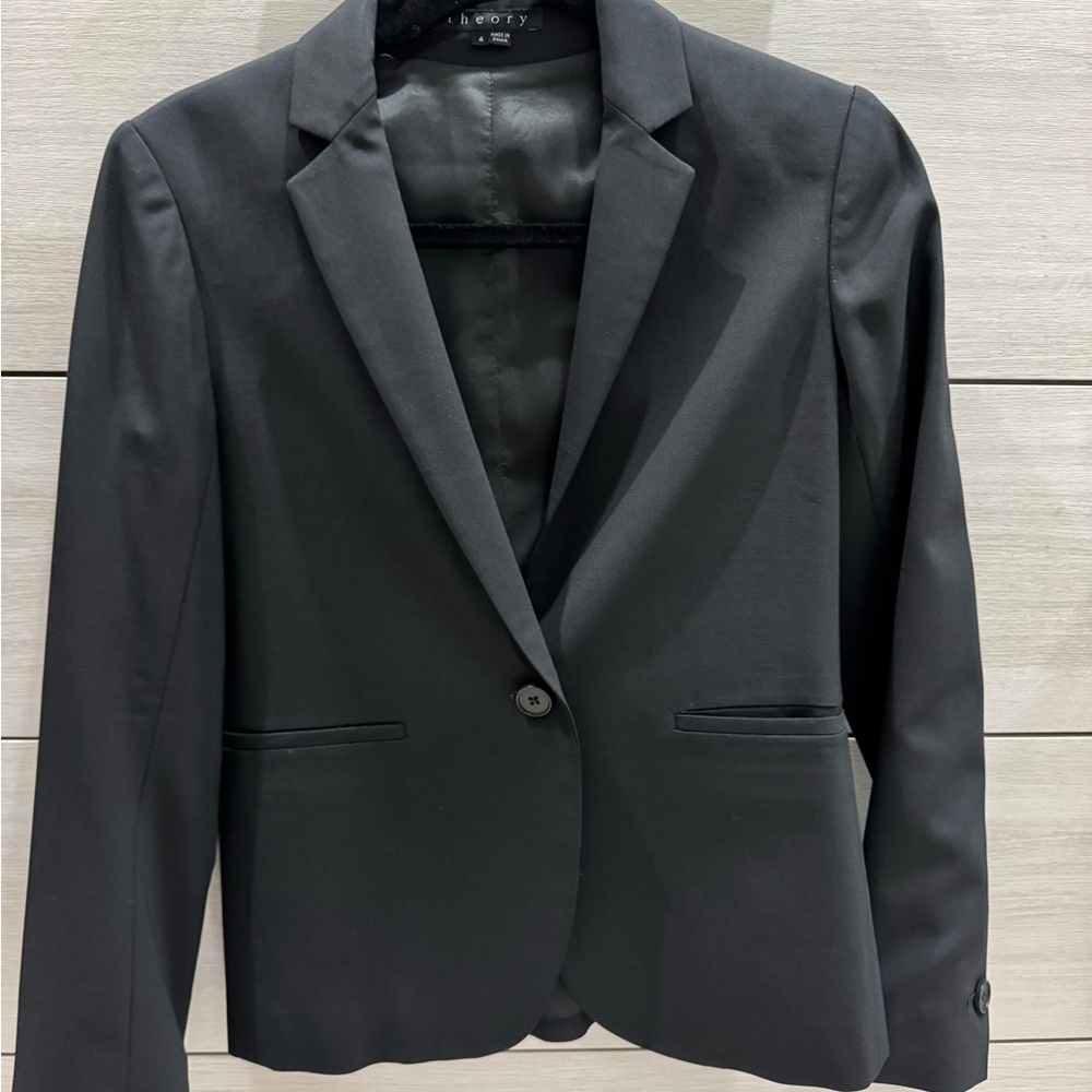 Theory Blazer - size 4
